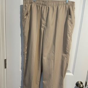 C D Petites Size PXL Tan Pants. 2 Front Pockets